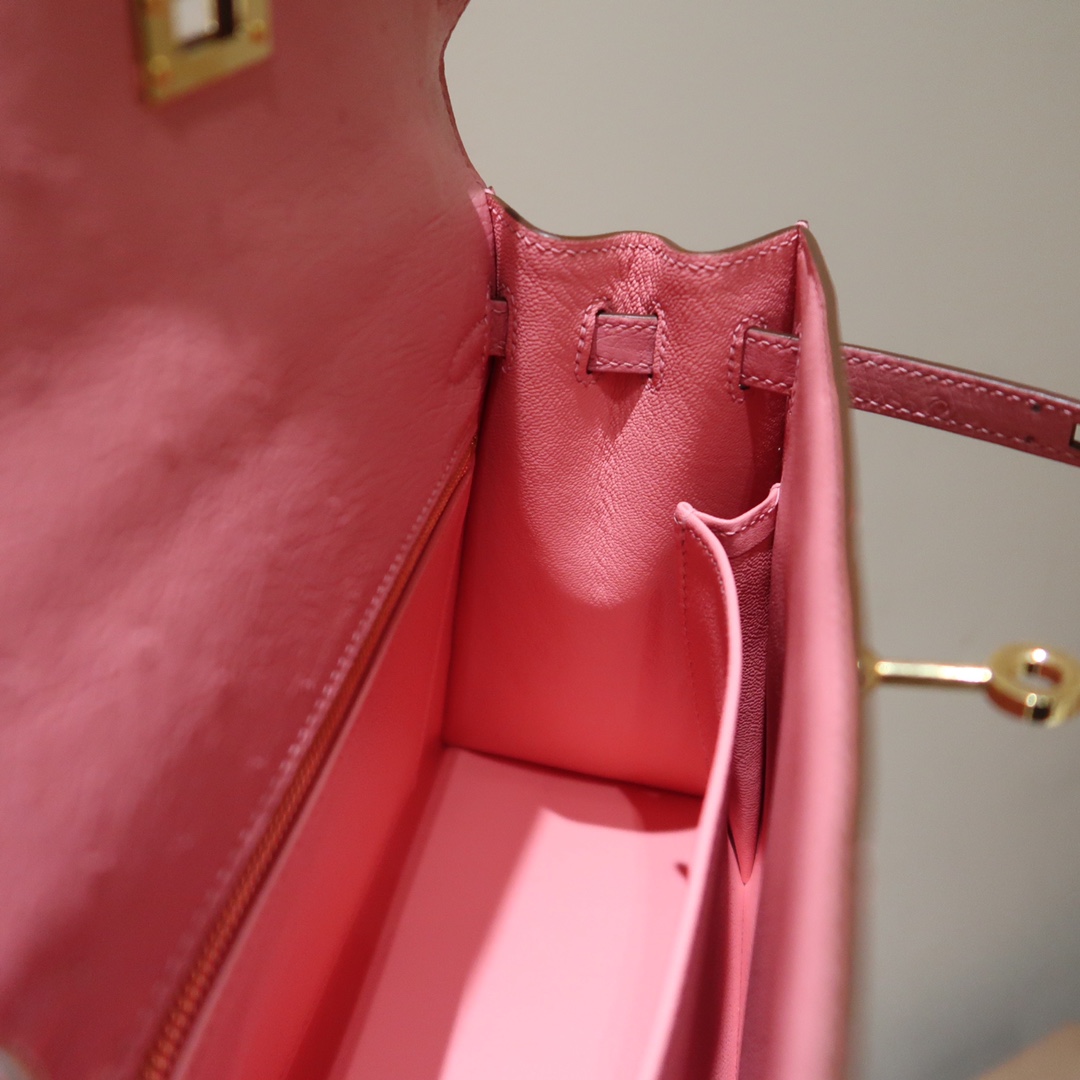 Hermes Kelly 25cm Handbag Shoulder Bag in Pink Ostrich Leather